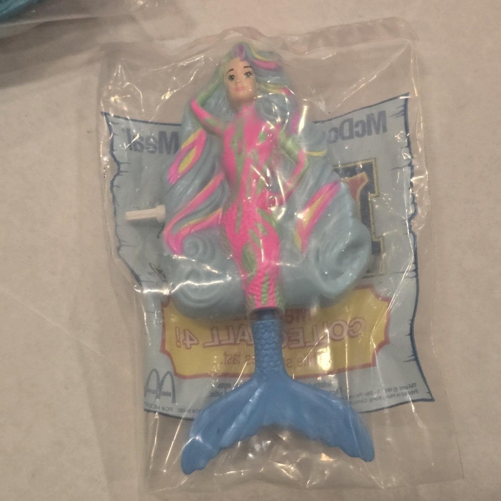 McDonalds 90s Happy Meal Toys Lot Captain Hook Peter Pan Puzzle Mermaid Figures - Picture 5 of 6